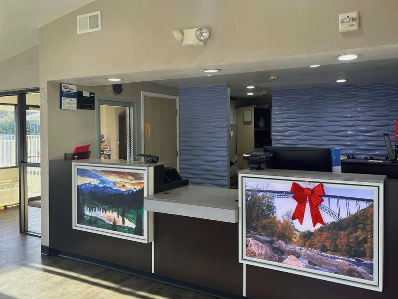 Motel 6 Cross Lanes, WV–Goff Mountain Rdの写真