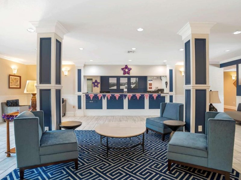 ベストウェスタン ワクラ イン アンド スイーツ (Best Western Wakulla Inn and Suites)の写真
