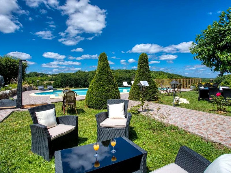 Hotel A Jayac - Logis Hotelsの写真