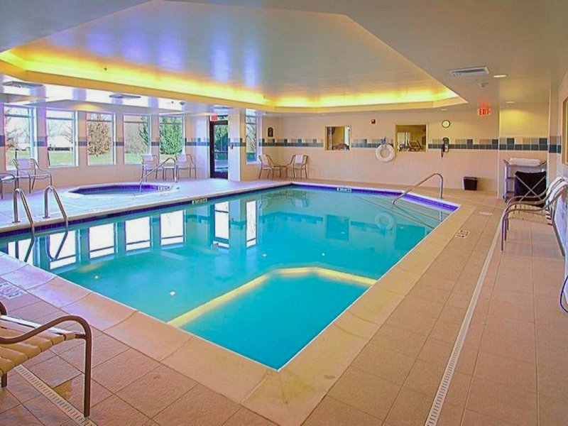 Holiday Inn Express Hotel and Suites Medford-Central Point By IHGの写真