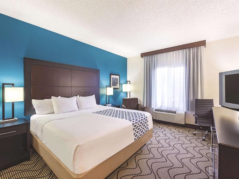 La Quinta Inn & Suites by Wyndham Central Point - Medfordの写真