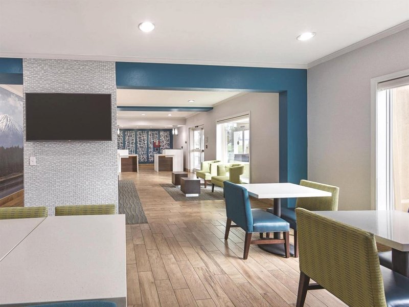 La Quinta Inn & Suites by Wyndham Central Point - Medfordの写真