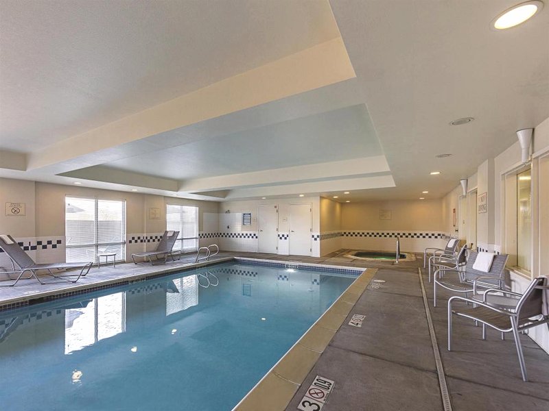 La Quinta Inn & Suites by Wyndham Central Point - Medfordの写真