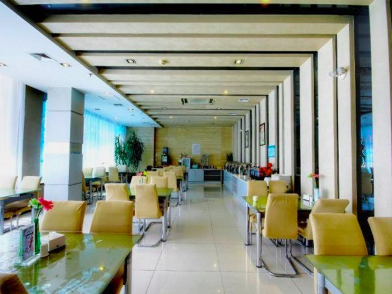ジンジャン イン 遼寧 朝陽 トレイン ステーション (錦江之星遼寧朝陽站店) (Jinjiang Inn Liaoning Chaoyang Train Station)の写真