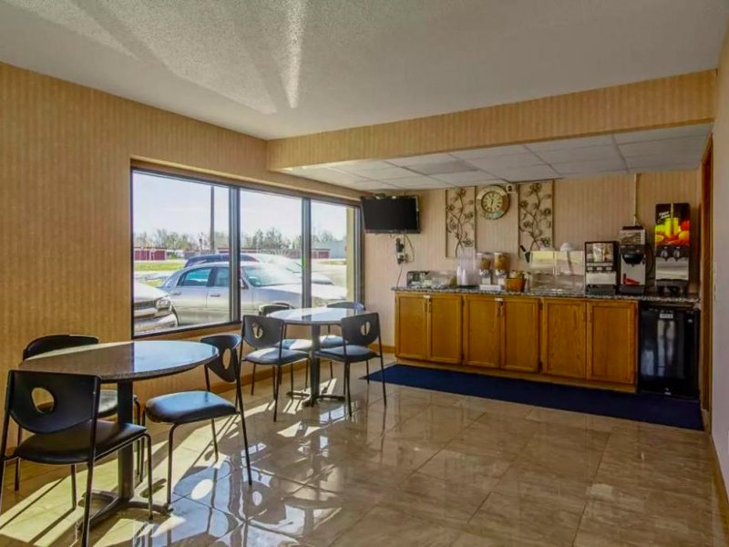 Devils Lake Inn By OYO Near Devils Lake Regional Airportの写真
