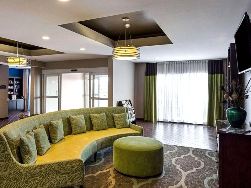 Comfort Suites near Tanger Outlet Mallの写真