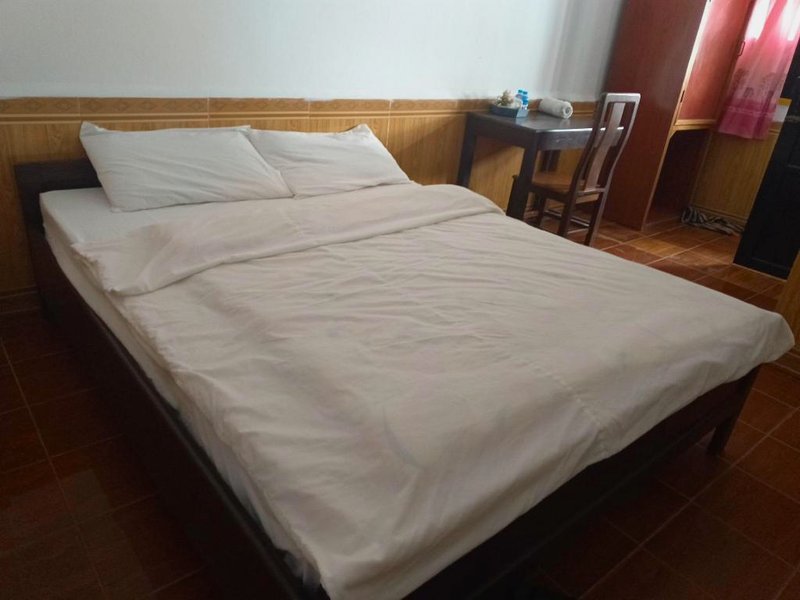 ［ザイエン コウアング市内中心部］一軒家（29m²）｜ 21ベッドルーム／21バスルーム (Phonsavan Warm hostel)の写真