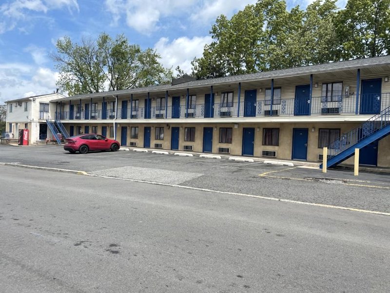 Budget Inn - Elizabeth, NJの写真