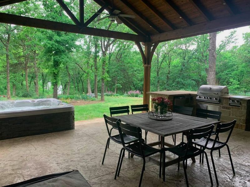 Quiet 1 Acre Lake House Nestled in the Woods 4B/4Bの写真