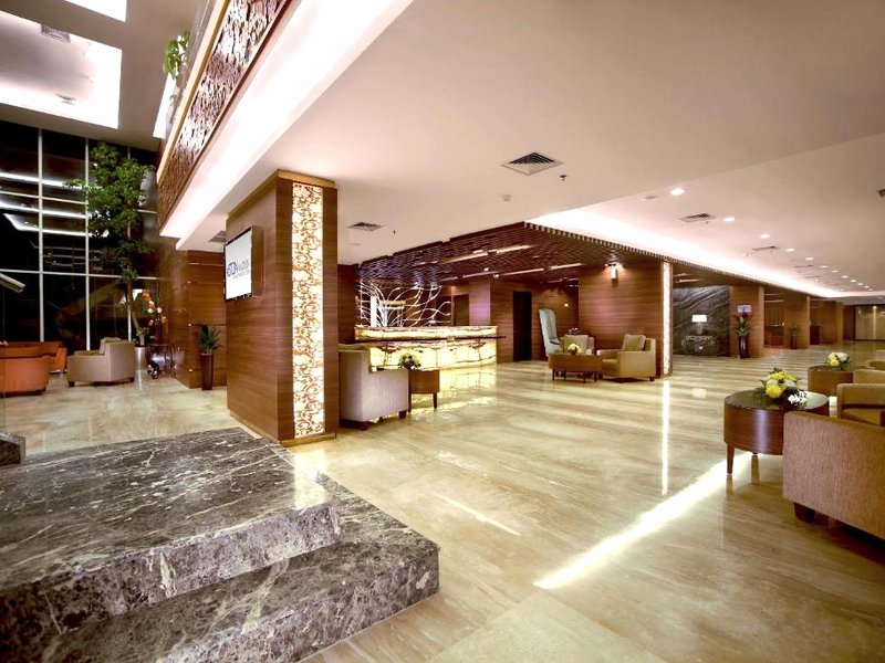 アストン マディウン ホテル アンド カンファレンス センター (Aston Madiun Hotel and Conference Center)の写真