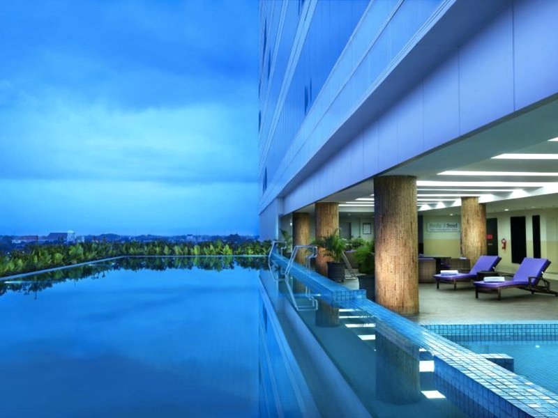 アストン マディウン ホテル アンド カンファレンス センター (Aston Madiun Hotel and Conference Center)の写真