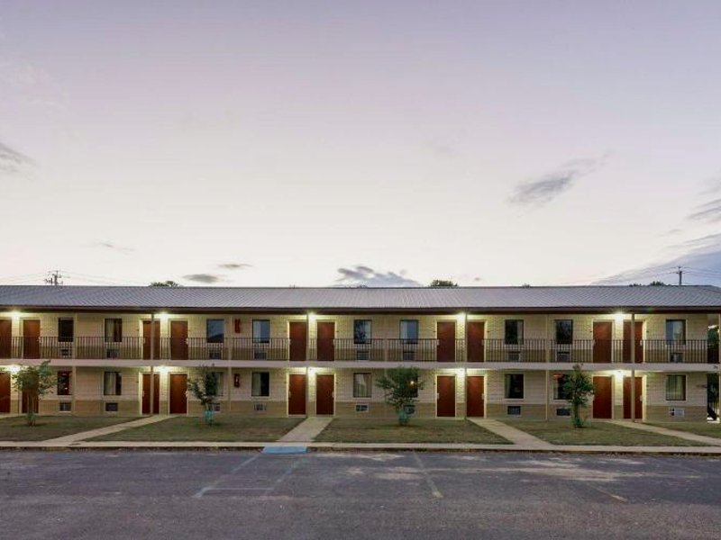 レッド ルーフ イン シラコーガ (Red Roof Inn Sylacauga)の写真
