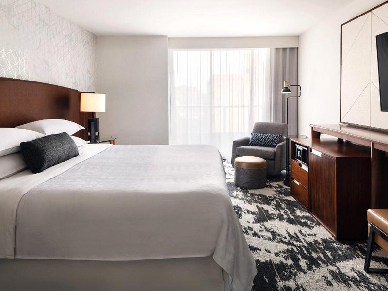 シェラトン バンクーバー エアポート ホテル (Sheraton Vancouver Airport Hotel)の写真