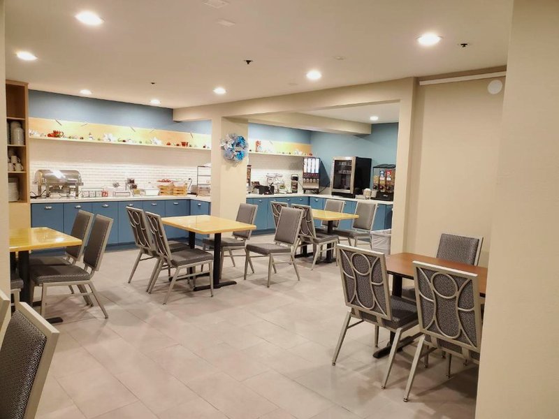 カントリー イン&スイーツ バイ ラディソン モントレー ビーチフロント マリナ CA (Country Inn & Suites by Radisson, Monterey Beachfront-Marina, CA)の写真