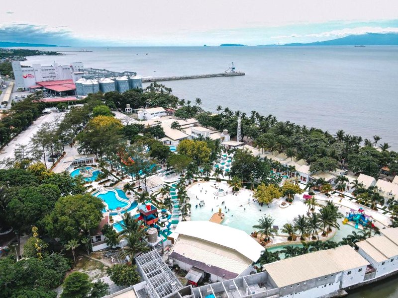 ヴィラ エクセランス ビーチ アンド ウェーブ プール リゾート (VILLA EXCELLANCE BEACH AND WAVE POOL RESORT)の写真