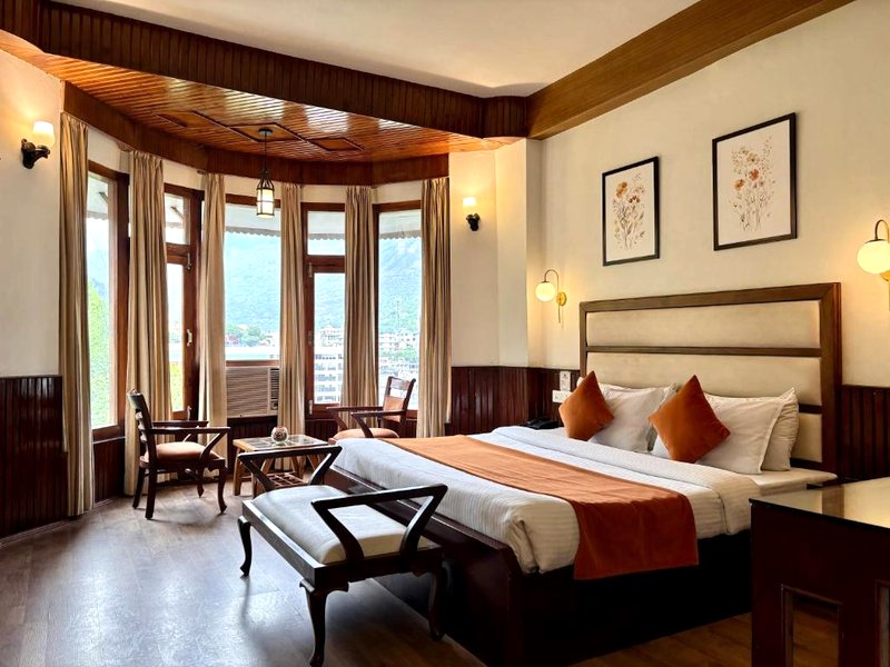 ショブラ ロイヤル クル (Shobla Royale Kullu)の写真