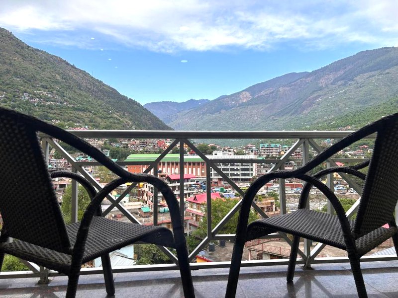ショブラ ロイヤル クル (Shobla Royale Kullu)の写真