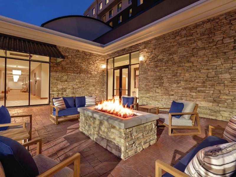 エンバシー スイーツ バイ  ヒルトン サウス ジョーダン ソルト レイク シティー (Embassy Suites by Hilton South Jordan Salt Lake City)の写真