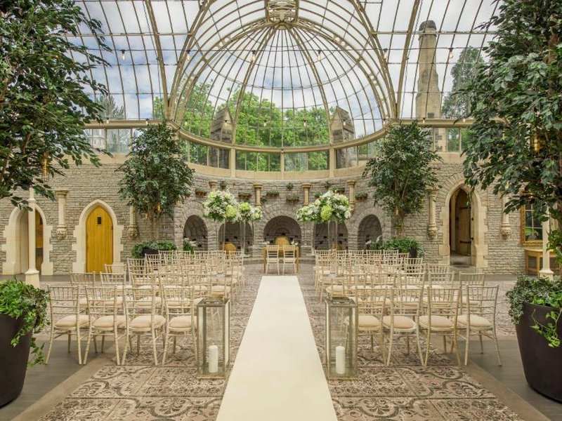 デ ヴィア トートワース コート (De Vere Tortworth Court)の写真