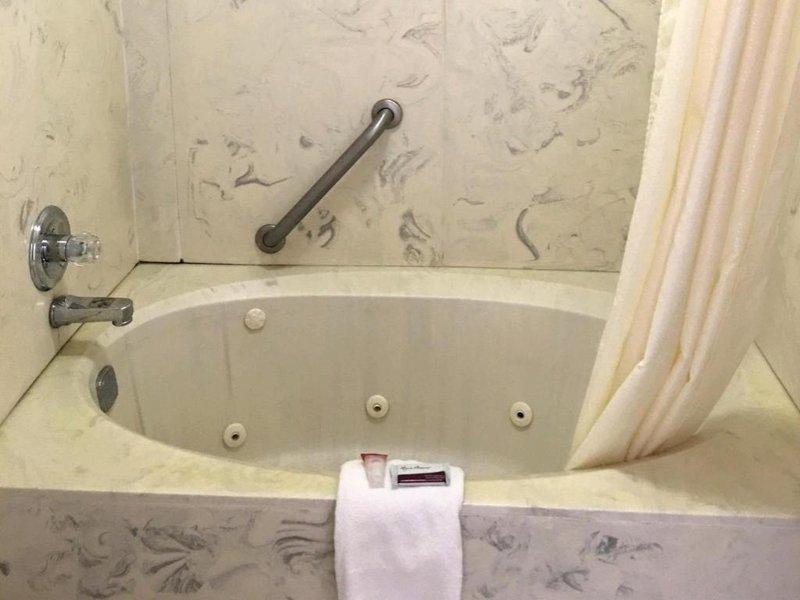 アメリカズ ベスト バリュー イン&スイーツ クラークスデール (Americas Best Value Inn & Suites Clarksdale)の写真