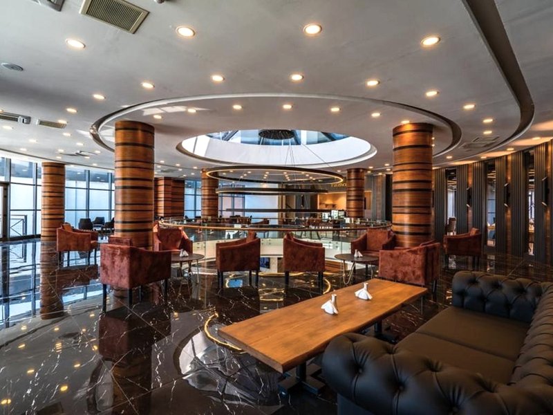 ノベル センター ポイント ホテル (Novel Centre Point Hotel)の写真