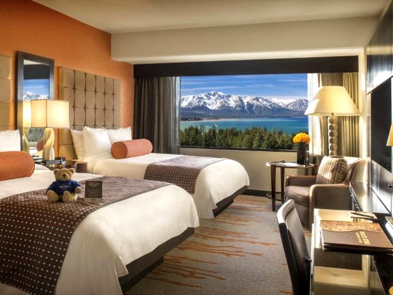 ゴールデン ナゲット レイク タホ ホテル & カジノ (Golden Nugget Lake Tahoe Hotel & Casino)の写真