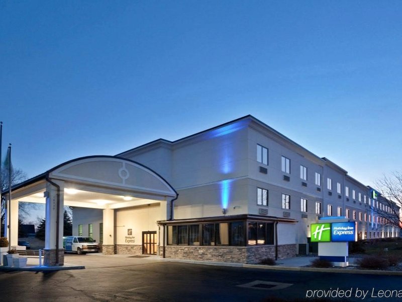 Holiday Inn Express Brookpark-Cleveland Airport Hotel By IHGの写真