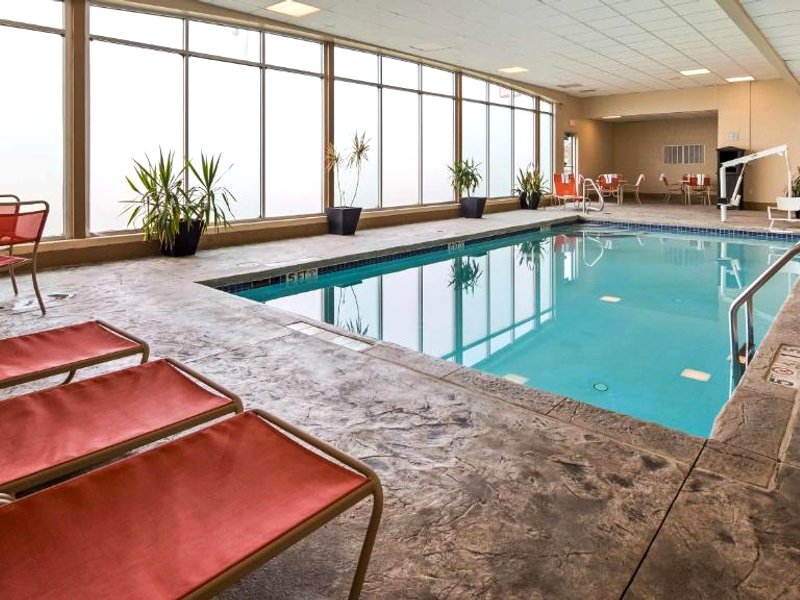 ベストウェスタン エアポート イン アンド スイーツ クリーブランド (Best Western Airport Inn and Suites Cleveland)の写真