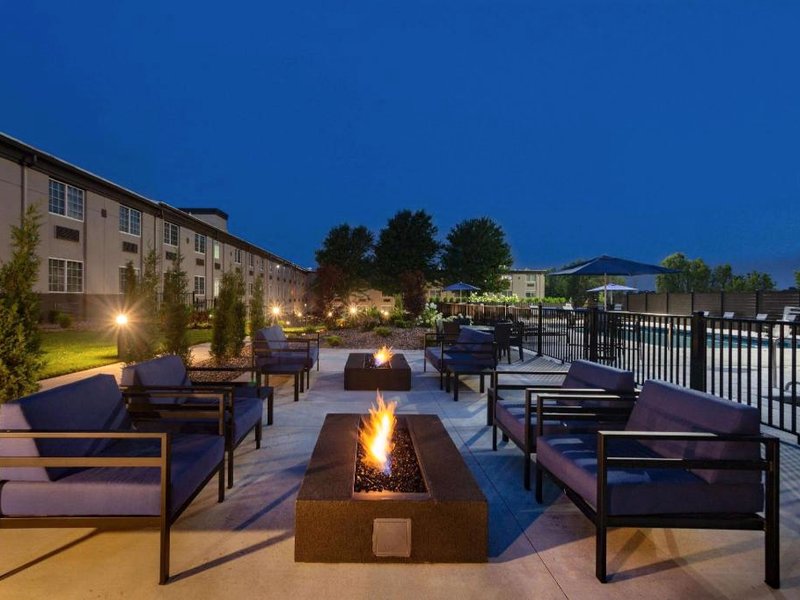 ラ キンタ イン&スイーツ バイ ウィンダム ジョプリン (La Quinta Inn & Suites by Wyndham Joplin)の写真