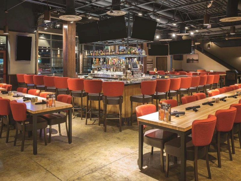 ラ キンタ イン&スイーツ バイ ウィンダム ジョプリン (La Quinta Inn & Suites by Wyndham Joplin)の写真