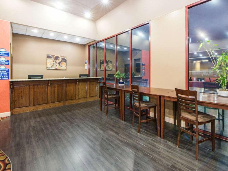 デイズ イン バイ ウィンダム ジョプリン (Days Inn by Wyndham Joplin)の写真