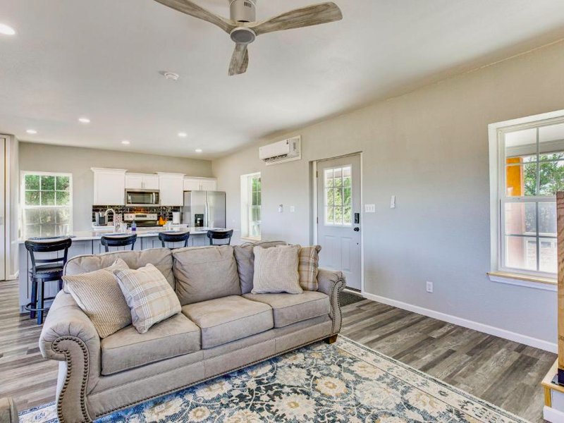 14-Acre Property with On-Site Fishing Texas Escapeの写真