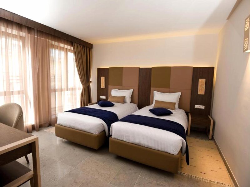 Hotel Lescure Business and SPAの写真