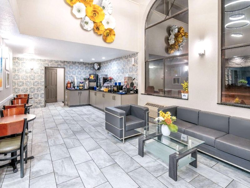 デイズ イン バイ ウィンダム ロス ルナス (Days Inn by Wyndham Los Lunas)の写真