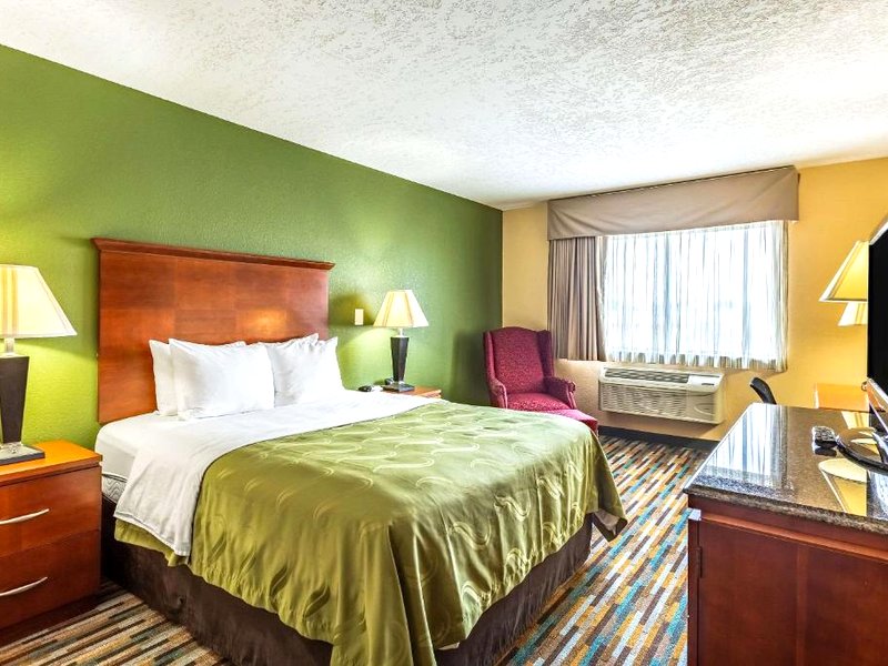 クオリティ イン ロス ルナス (Quality Inn Los Lunas)の写真