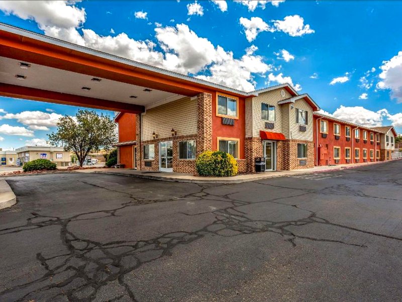 クオリティ イン ロス ルナス (Quality Inn Los Lunas)の写真