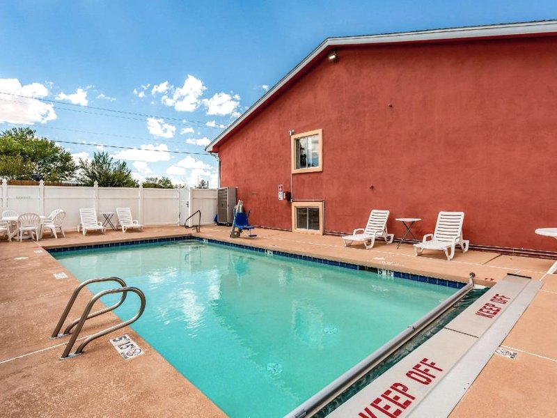 クオリティ イン ロス ルナス (Quality Inn Los Lunas)の写真