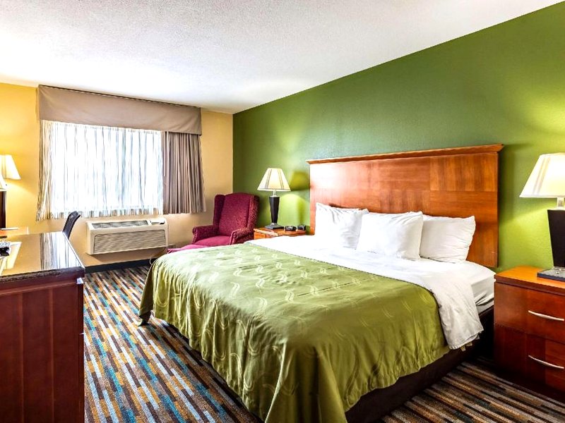 クオリティ イン (Quality Inn)の写真