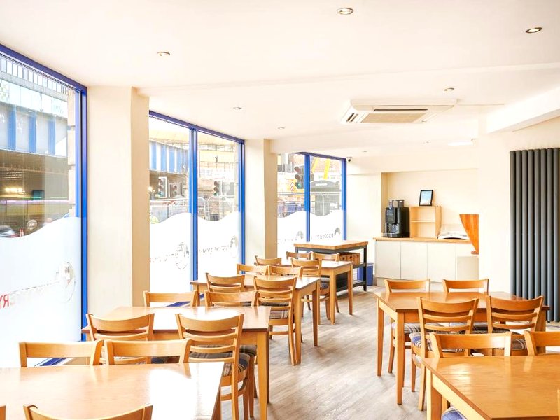 ディスカバリー イン リーズ (Discovery Inn - Leeds)の写真