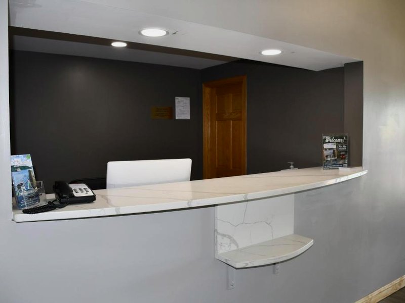 Stillwater Inn & Suitesの写真