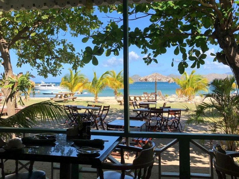 オウアリー ビーチ リゾート (Oualie Beach Resort)の写真