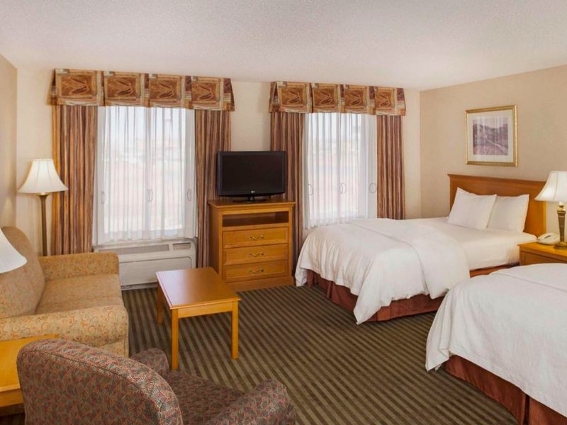 ハンプトン イン&スイーツ アディソン (Hampton Inn & Suites Addison)の写真
