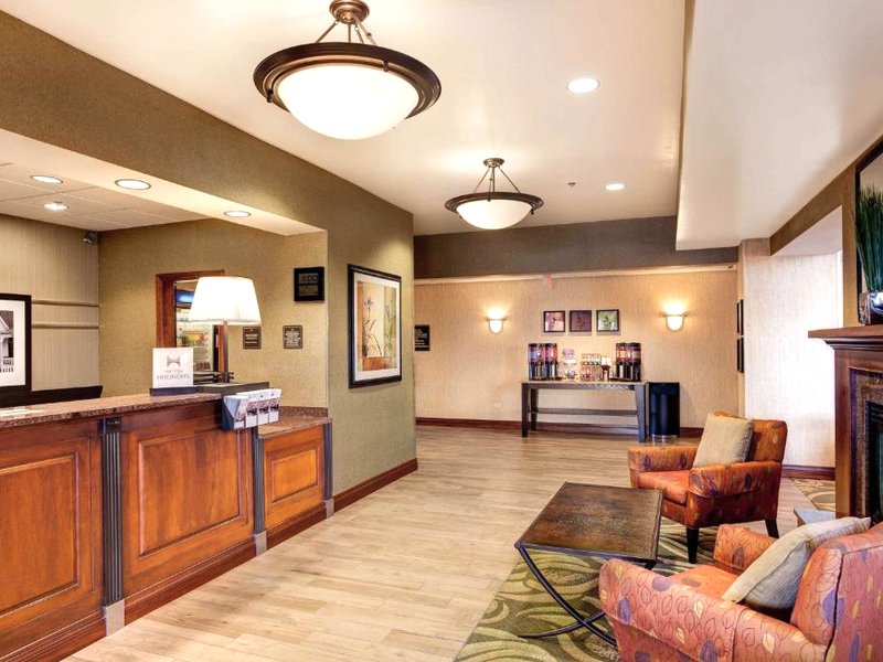 ハンプトン イン&スイーツ アディソン (Hampton Inn & Suites Addison)の写真