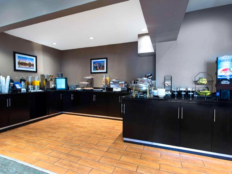 ラマダ バイ ウィンダム グレンデール ハイツ ロンバード (Ramada by Wyndham Glendale Heights/Lombard)の写真