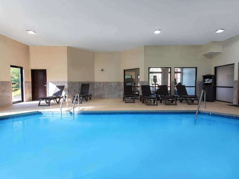 ラマダ バイ ウィンダム グレンデール ハイツ ロンバード (Ramada by Wyndham Glendale Heights/Lombard)の写真