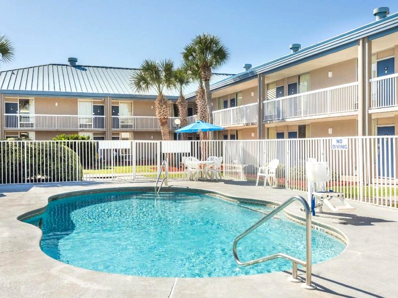 Days Inn by Wyndham Adel I-75の写真