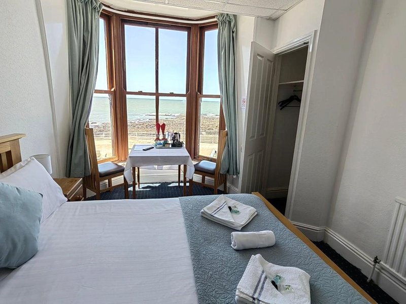 セルティック ベイ ゲスト ハウス (Celtic Bay Guest House)の写真