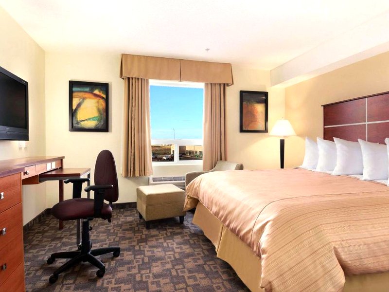 デイズ イン バイ ウィンダム グランド プレーリー (Days Inn by Wyndham Grande Prairie)の写真