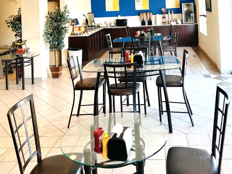 デイズ イン バイ ウィンダム グランド プレーリー (Days Inn by Wyndham Grande Prairie)の写真