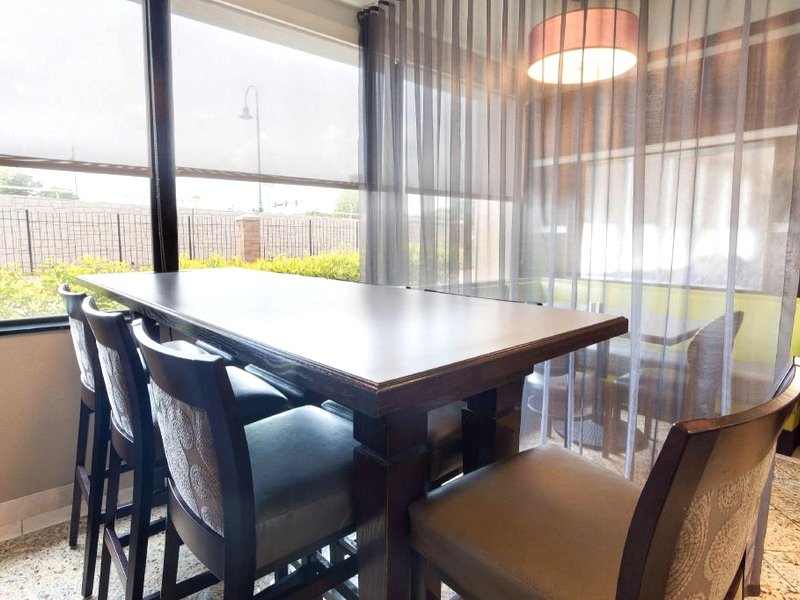 ドゥルーリー イン&スイーツ アトランタ モロー (Drury Inn & Suites Atlanta Morrow)の写真